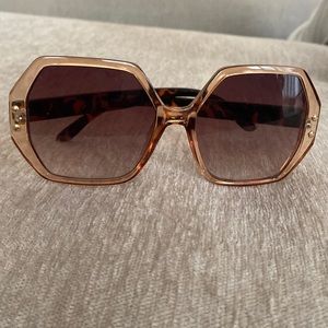 Brown sunglasses